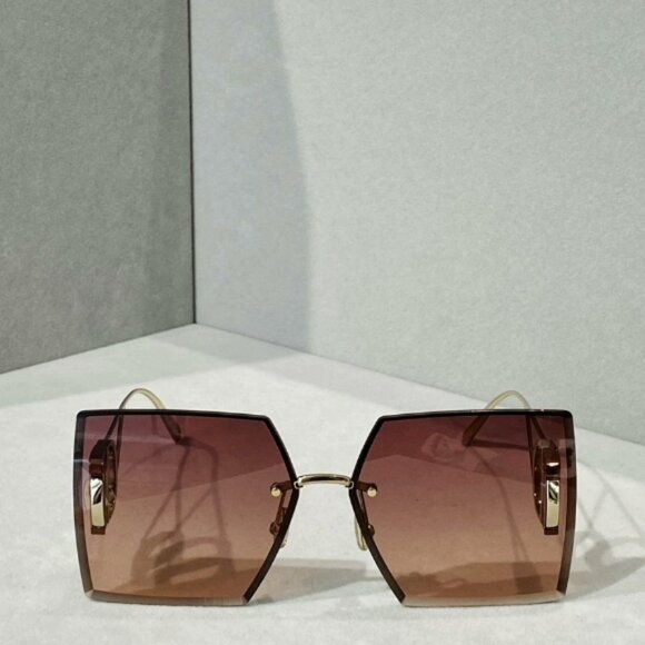 NEW DIOR 30Montaigne S7U Sunglasses 2024 Collection - Classic Oversized Square F - Picture 2 of 8